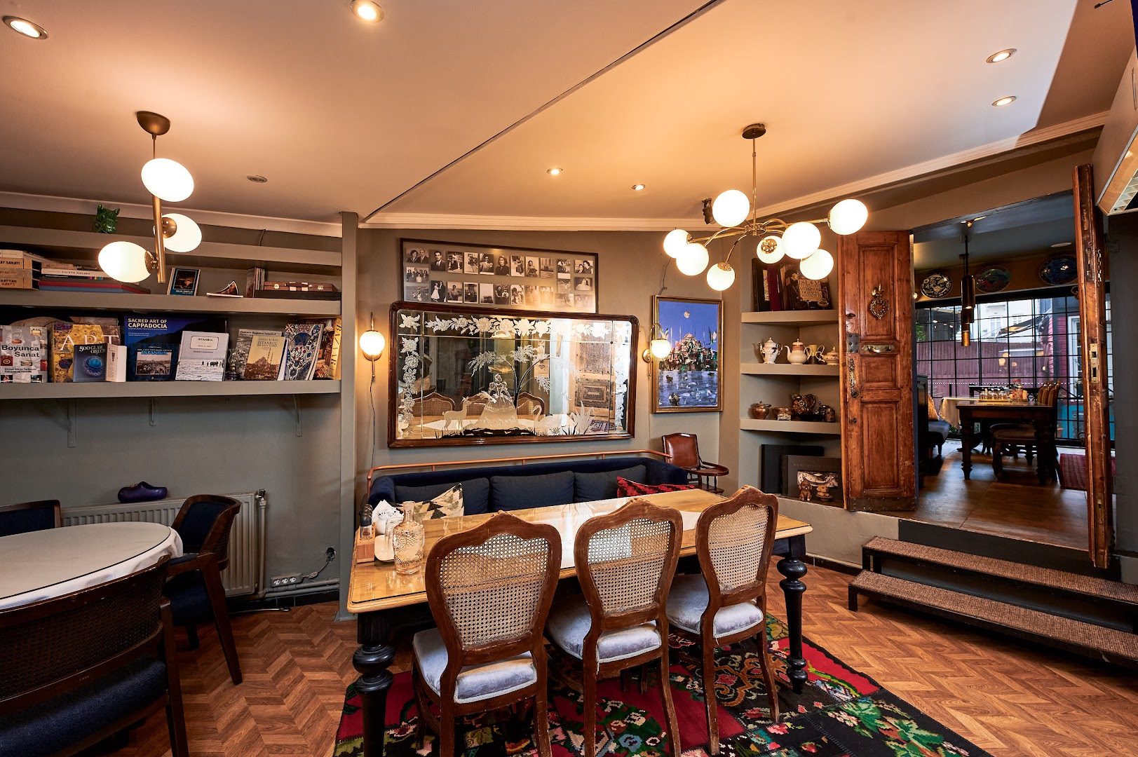 Faik Pasha cafe, brasserie, patisserie · Fotoğraflar 1